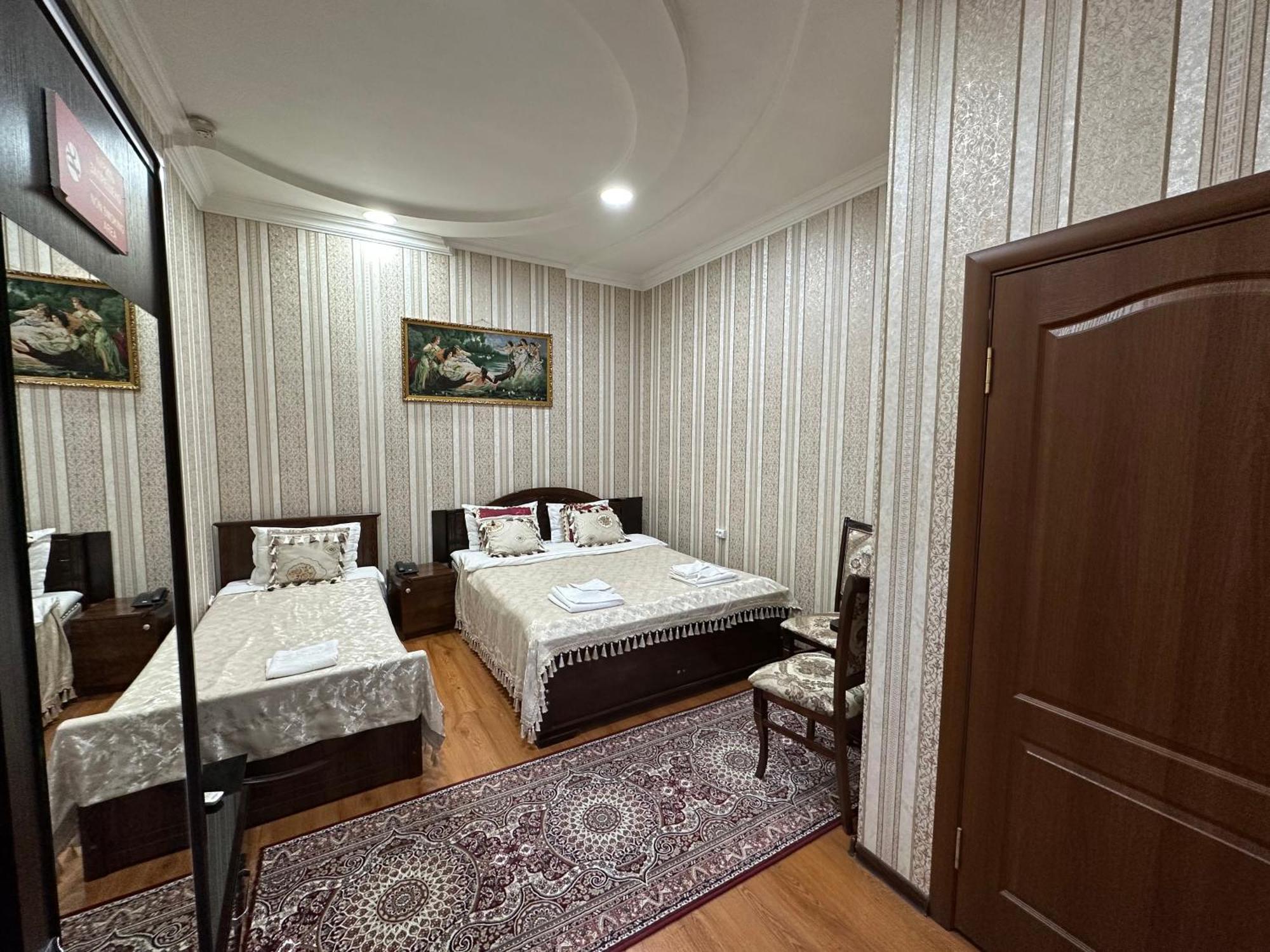 Sarbon Hotel Tashkent Exterior foto